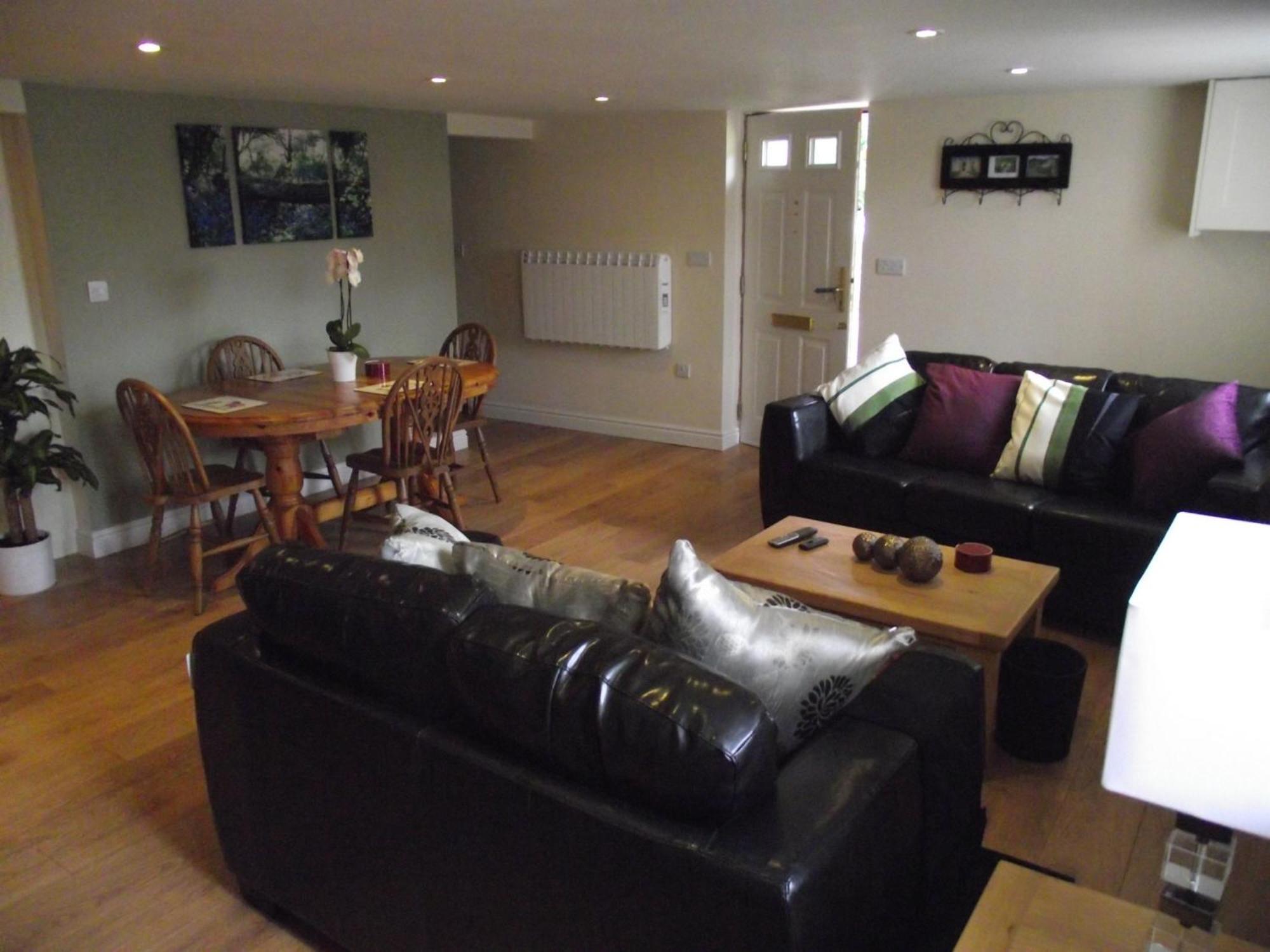 Carpenters Cottages Llanishen Luaran gambar